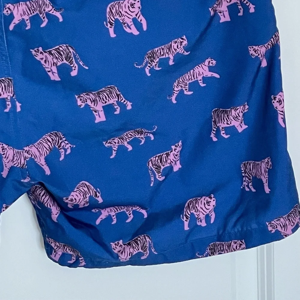 BONOBOS Banzai 7-inch Swim Trunks In Le Tigre Print Blue Pink - 35434